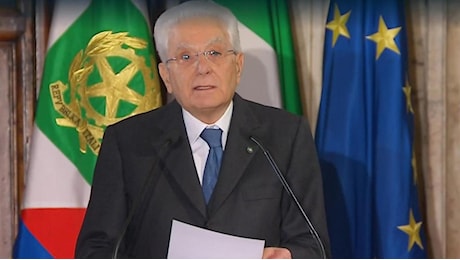 Mattarella: “Il pluralismo cardine della democrazia, no alle radicalizzazioni”