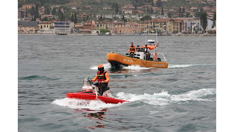 Corpo trovato nel Garda ancora senza un’identità