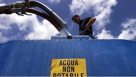 Emergenza idrica in Sicilia, la “banda del buco” che sfrutta il business dei pozzi incontrollati