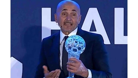 Spalletti premiato a Coverciano: “Ringrazierò sempre Napoli e i suoi tifosi. C’era ossessione per la vittoria”