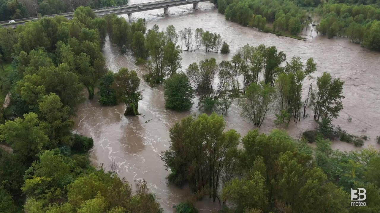 Tralicci Alta Tensione A Rischio Crollo Fra Albino E Nembro, Chiusa La ...