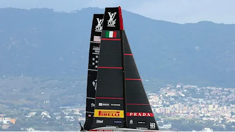 Louis Vuitton Cup: Luna Rossa è in finale, sfiderà gli inglesi di Ineos