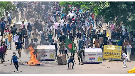 Caos in Bangladesh: scontri e morti