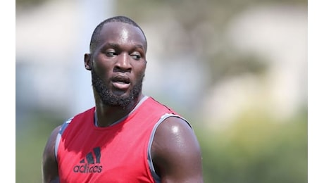 Lukaku lascia il ritiro del Belgio e torna in anticipo a Napoli: domenica 24 c'è la Roma