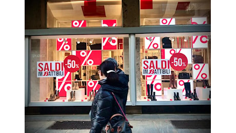 Torino si prepara allo sprint dei saldi invernali: Si spenderanno circa 150 euro a testa, risparmiati dalla tredicesima