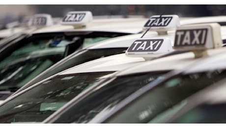Taxi, Patanè: entro luglio a Roma bando per 1000 licenze