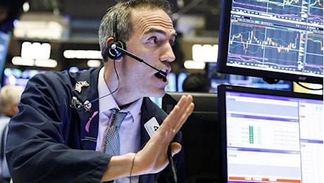 Debole Wall Street, rendimento Treasury 10 anni ai massimi da luglio