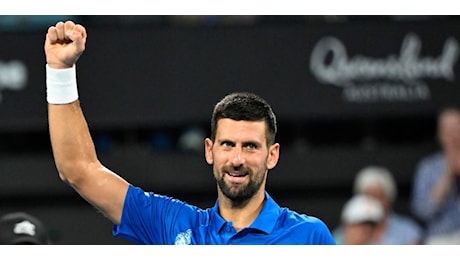 Djokovic da record a Brisbane con Monfils. Rublev out a Hong Kong, ok Musetti