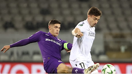 Vitoria Guimaraes-Fiorentina 1-1, le pagelle: serata no per Comuzzo, il solito Quarta, Mandragora salva i viola