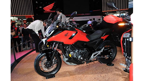 Honda NC750X 2025, l’evoluzione continua