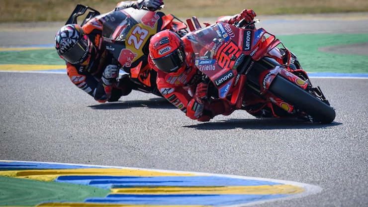 Sprint a Le Mans: altro che El Diablo, Marc Marquez è divino. Bagnaia, altra caduta - La Gazzetta dello Sport Sprint a Le Mans: altro che El Diablo, Marc Marquez è divino. Bagnaia, altra caduta - La Gazzetta dello Sport