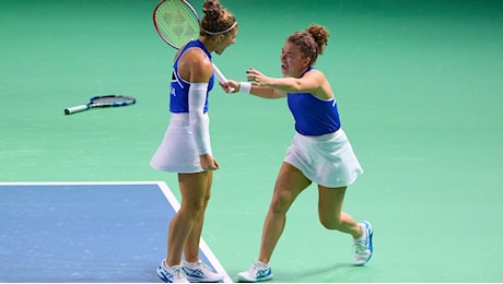 Errani e Paolini, nervi d'acciaio: battono Swiatek-Kawa e portano l'Italia in finale