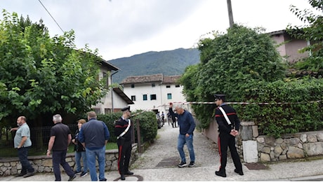 Ammazza la moglie e si spara: omicidio-suicidio a Tarzo. In casa trovato un biglietto